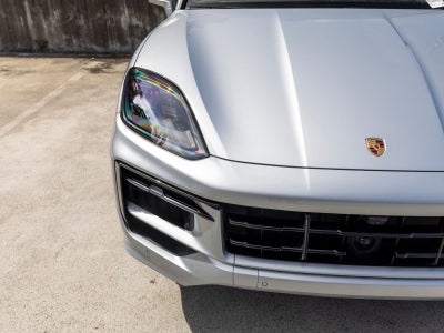 2025 Porsche Cayenne Cayenne GTS Coupe