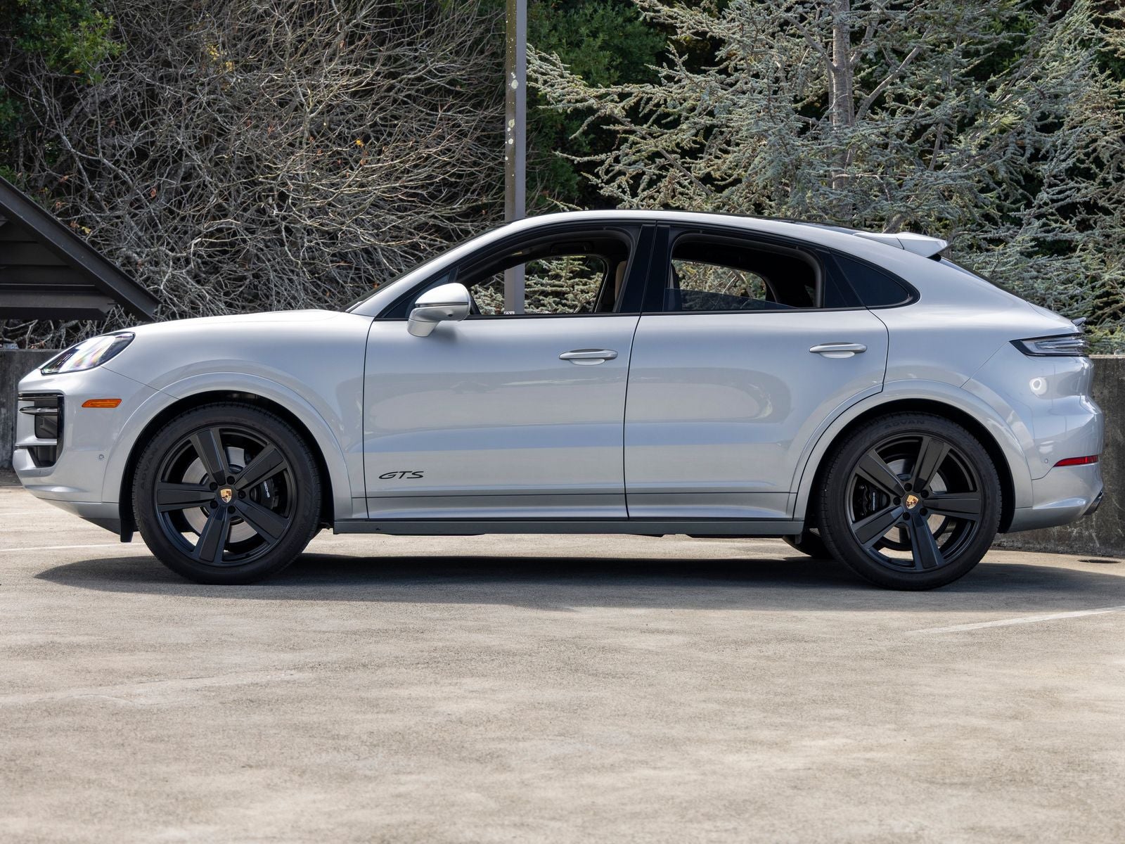2025 Porsche Cayenne Cayenne GTS Coupe