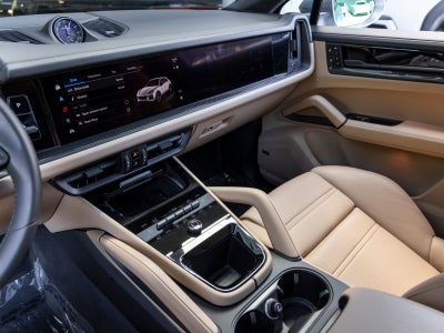 2025 Porsche Cayenne Cayenne GTS Coupe