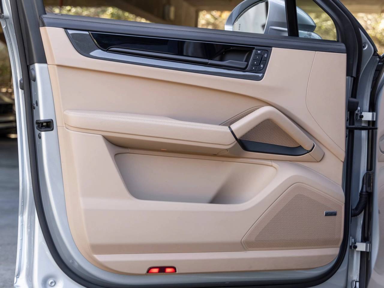 2025 Porsche Cayenne Cayenne GTS Coupe