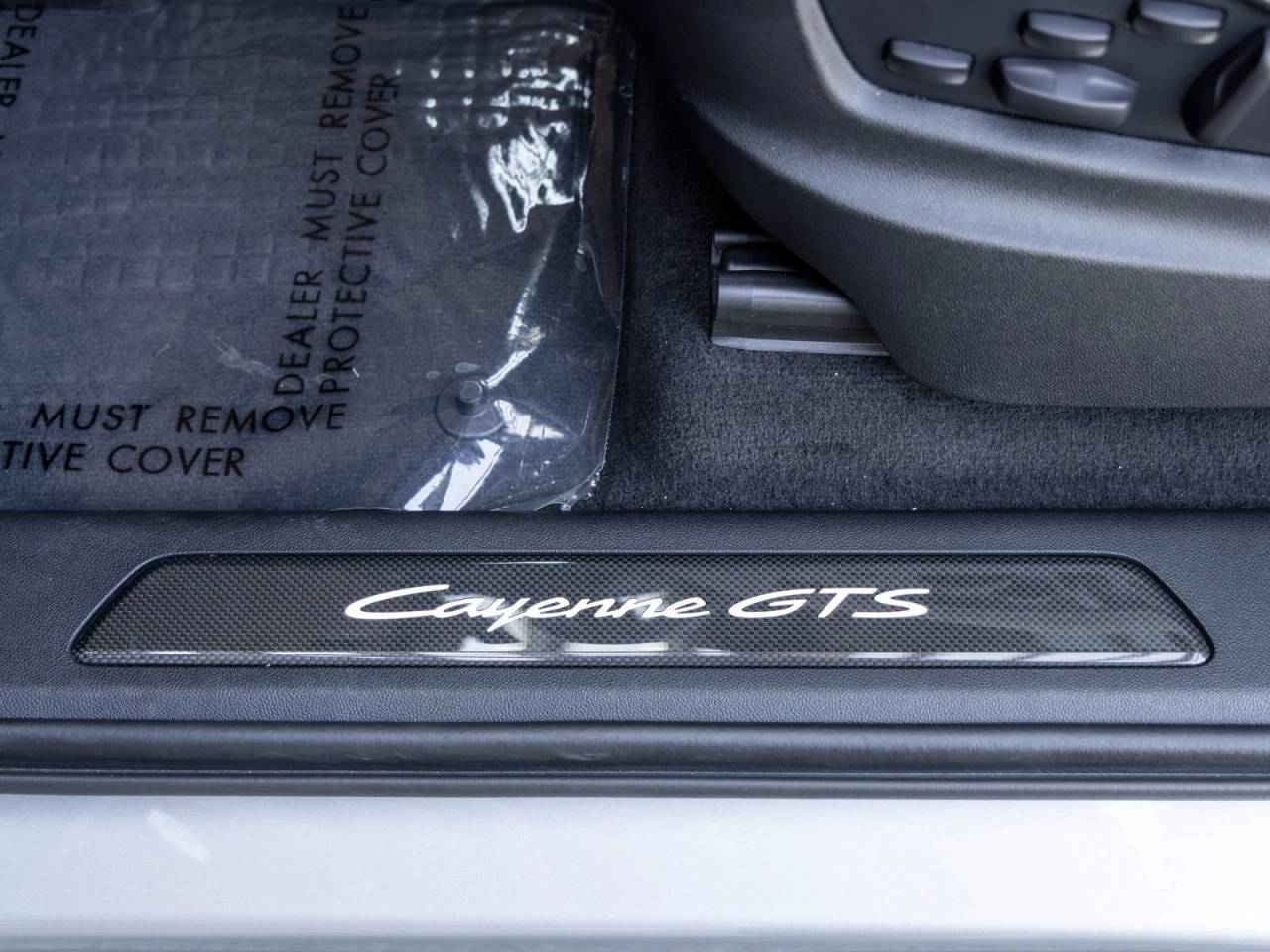 2025 Porsche Cayenne Cayenne GTS Coupe