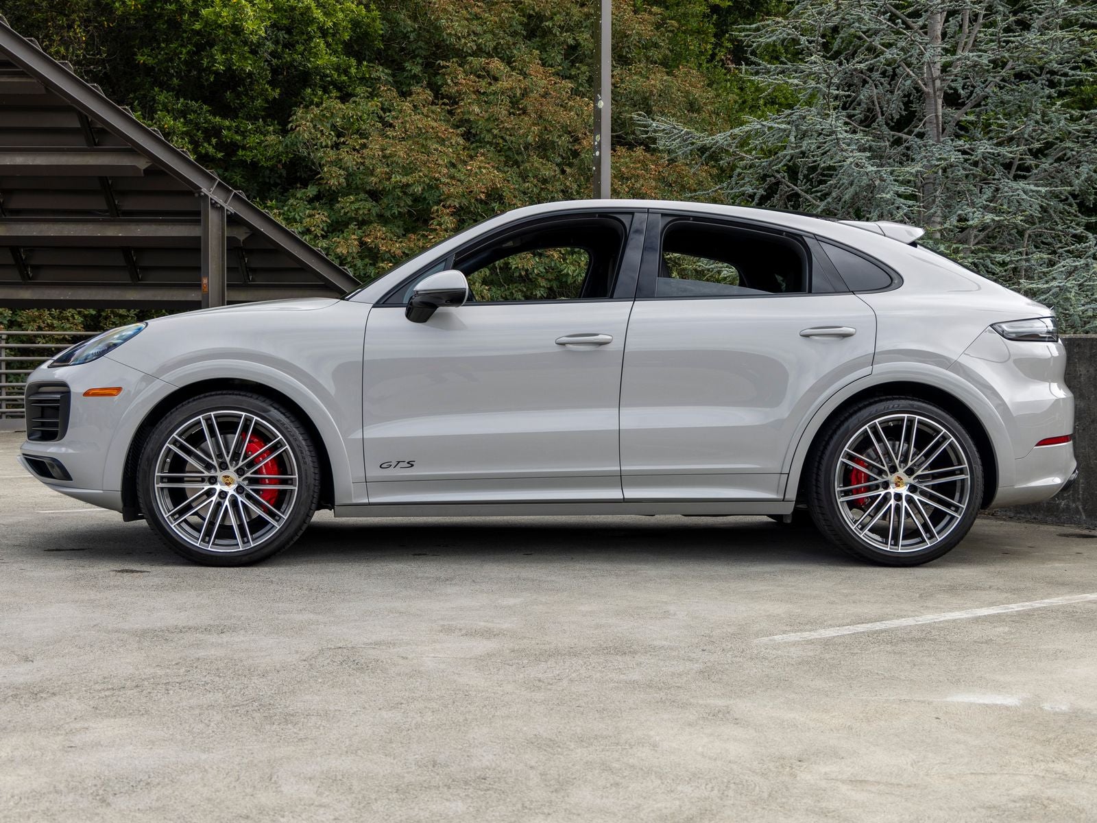 2021 Porsche Cayenne Coupe GTS
