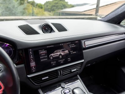 2021 Porsche Cayenne Coupe GTS