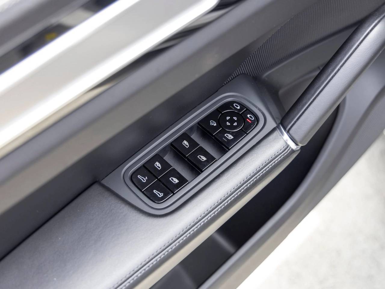 2021 Porsche Cayenne GTS Coupe
