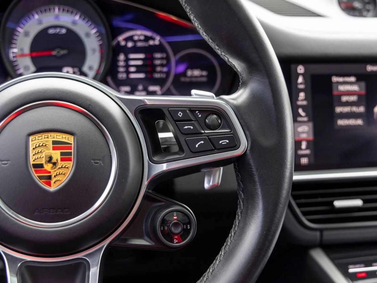 2021 Porsche Cayenne GTS Coupe
