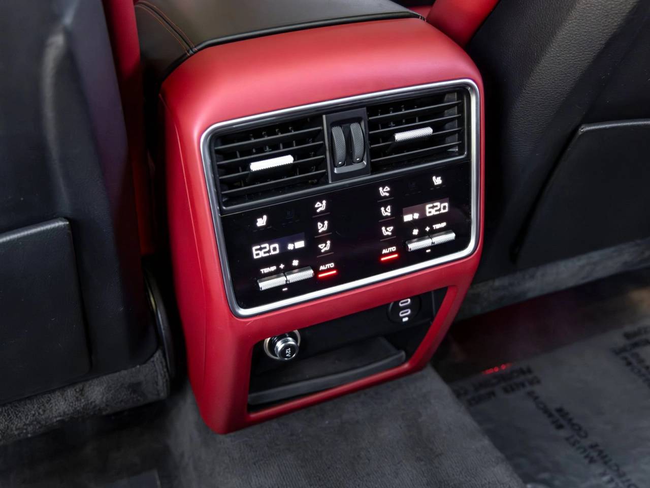 2022 Porsche Cayenne Cayenne Turbo S E-Hybrid Coupe
