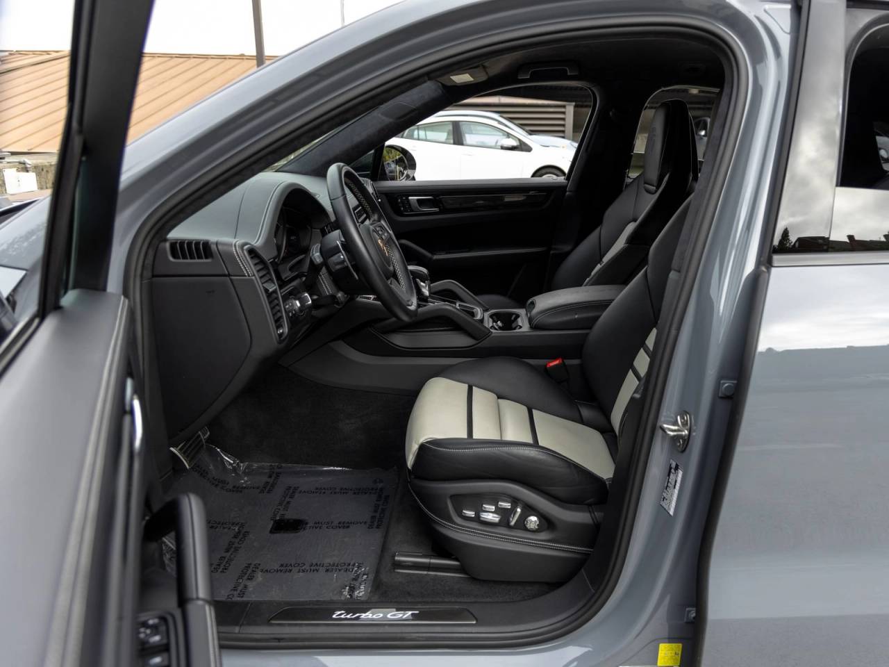 2023 Porsche Cayenne Cayenne Turbo GT (MY23)