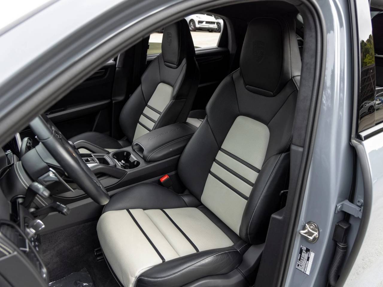 2023 Porsche Cayenne Cayenne Turbo GT (MY23)