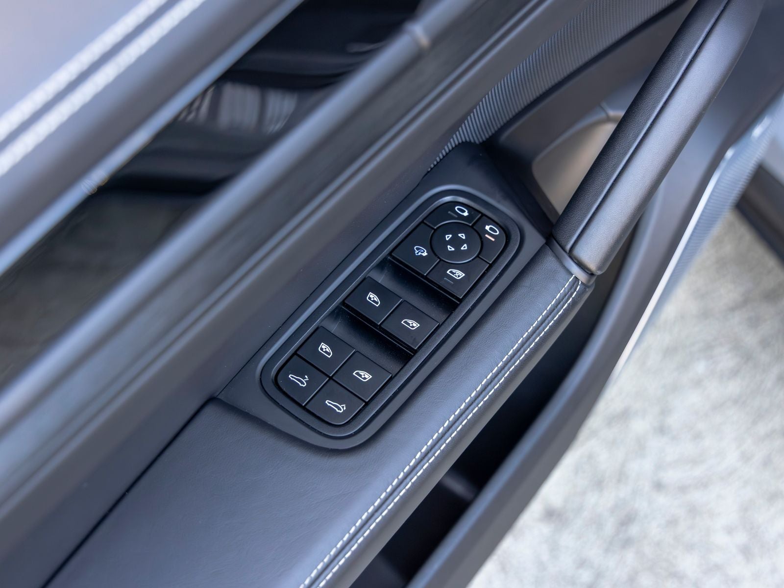 2024 Porsche Cayenne Turbo GT