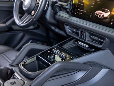 2024 Porsche Cayenne Turbo GT