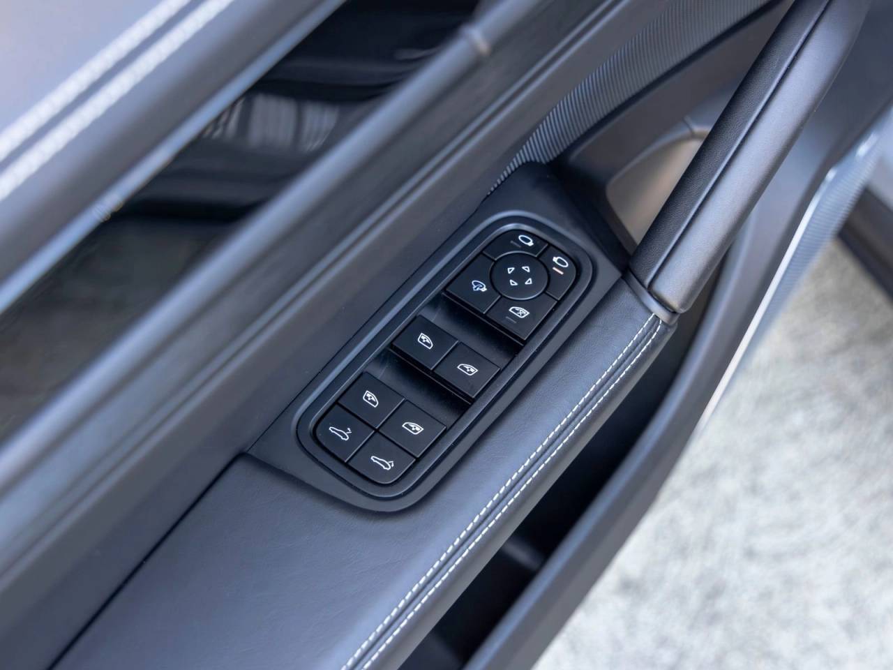 2024 Porsche Cayenne Turbo GT