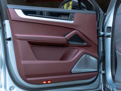 2024 Porsche Cayenne S Coupe