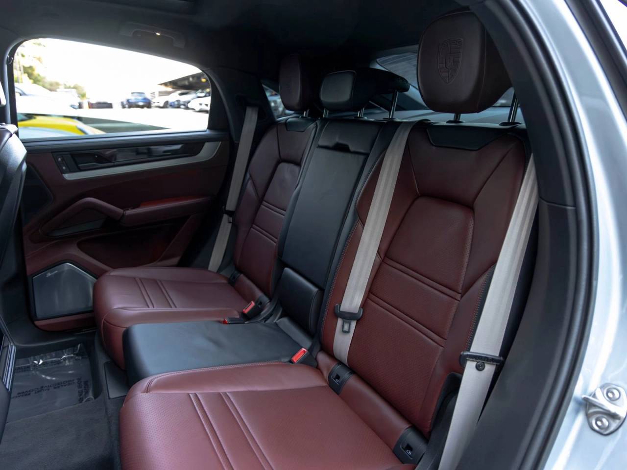 2024 Porsche Cayenne S Coupe