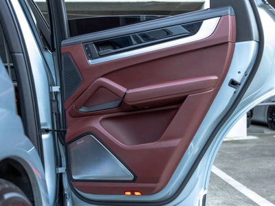 2024 Porsche Cayenne S Coupe