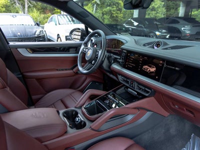 2024 Porsche Cayenne S Coupe