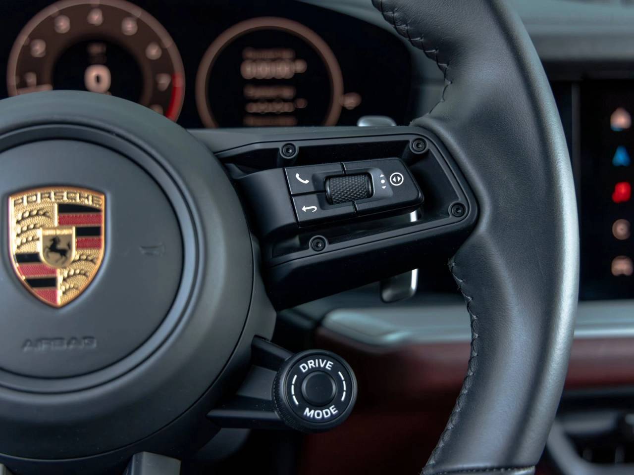 2024 Porsche Cayenne S Coupe