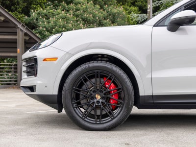 2024 Porsche Cayenne S Coupe