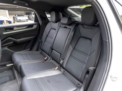 2024 Porsche Cayenne S Coupe