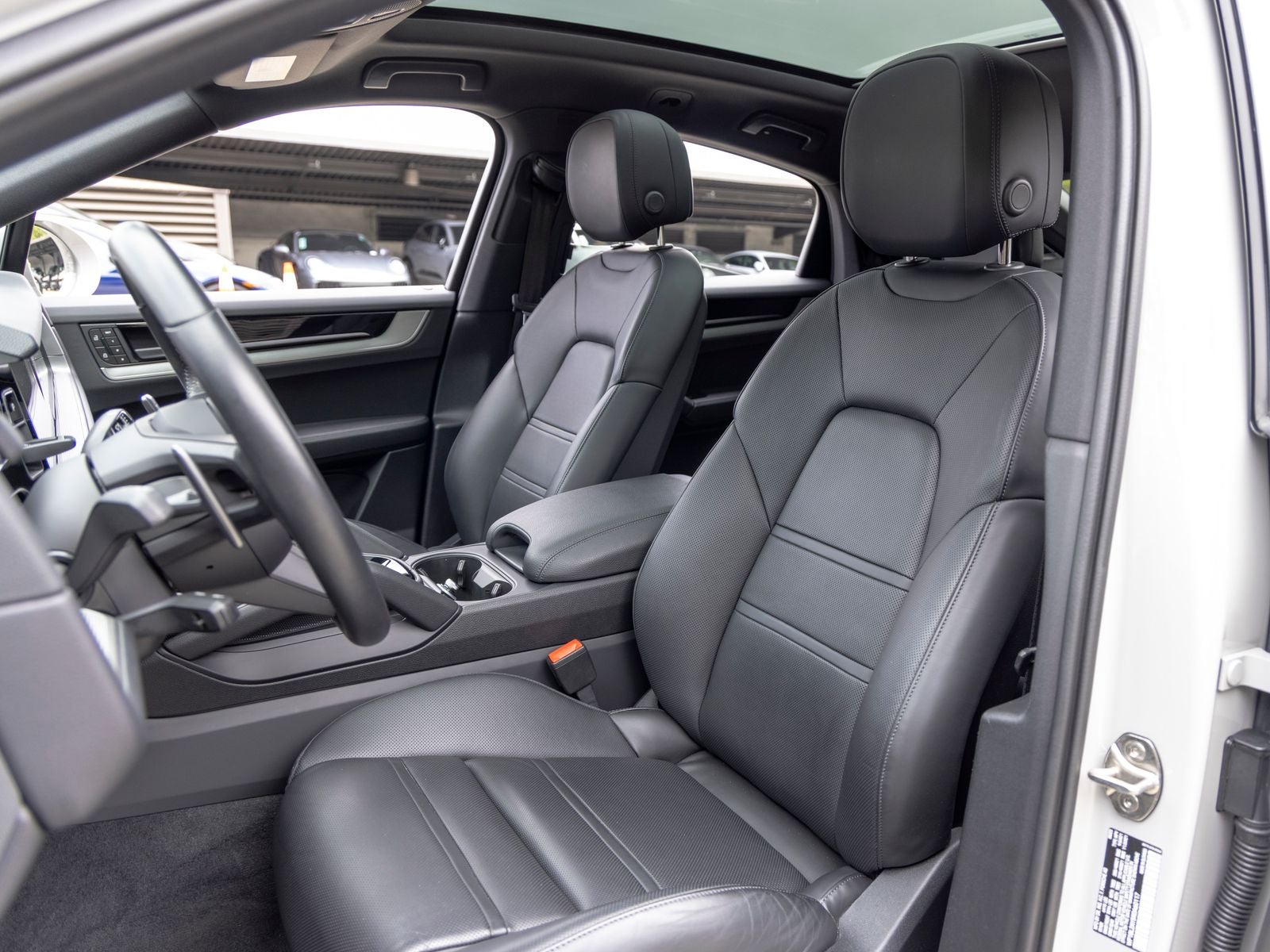 2024 Porsche Cayenne S Coupe