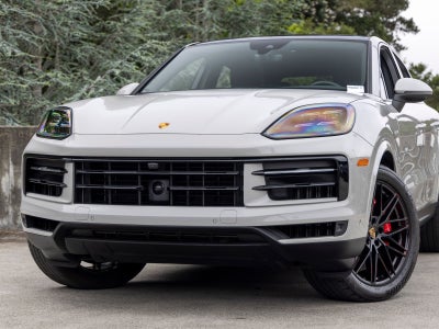 2024 Porsche Cayenne S Coupe