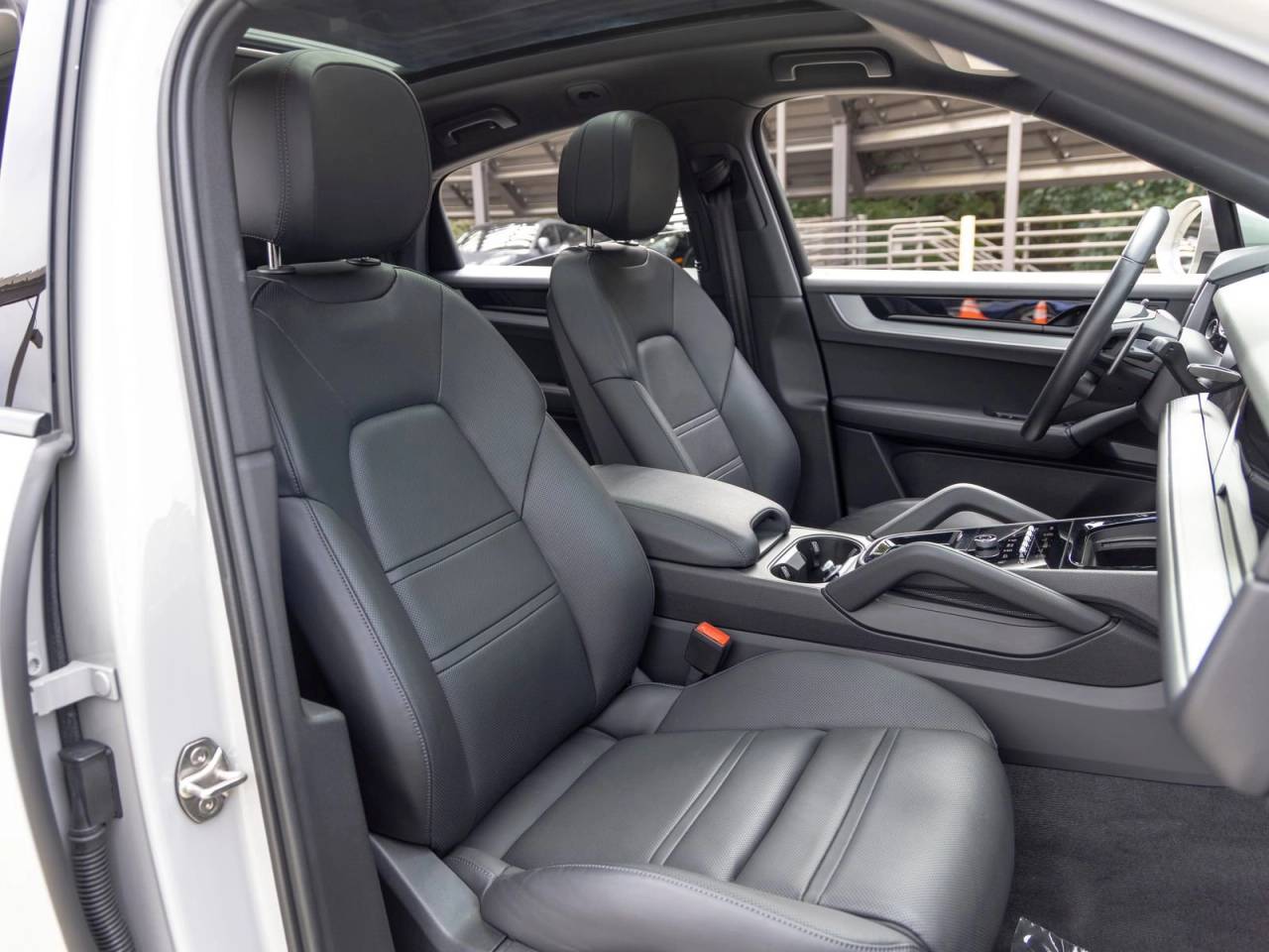 2024 Porsche Cayenne S Coupe