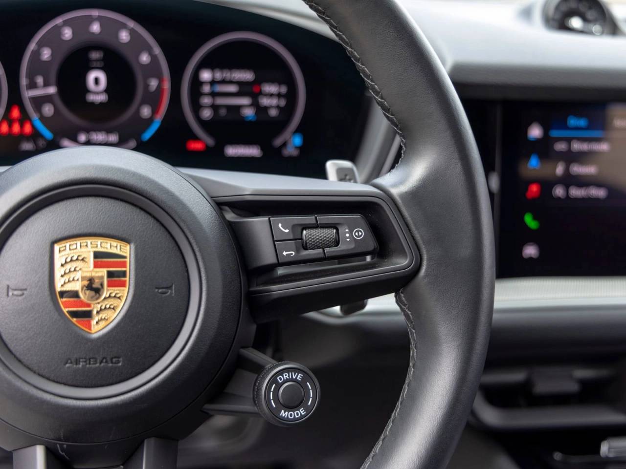 2024 Porsche Cayenne S Coupe