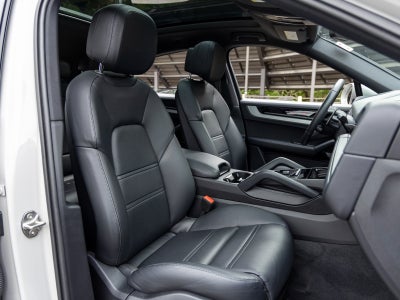 2025 Porsche Cayenne Cayenne S Coupe