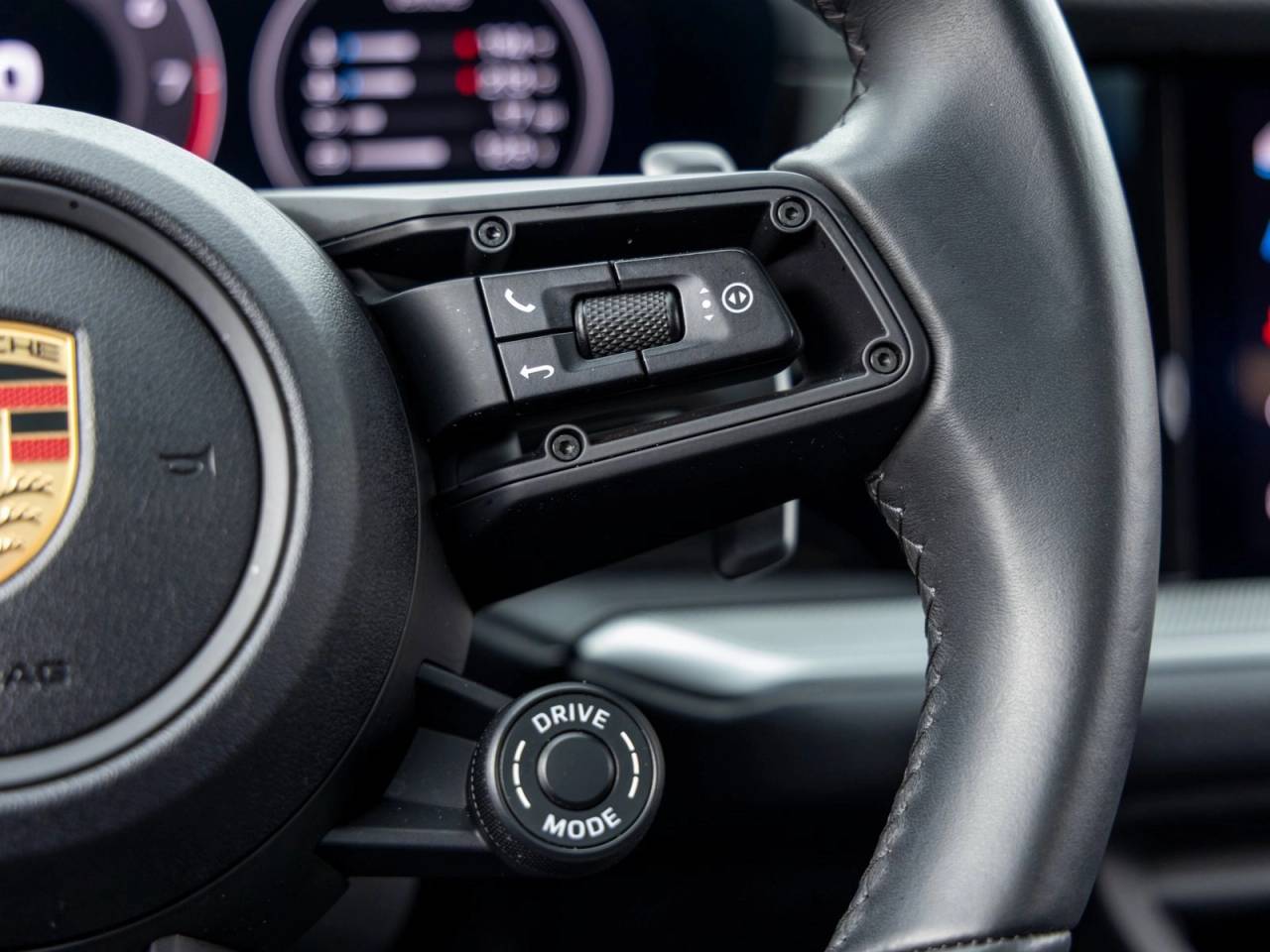 2025 Porsche Cayenne Cayenne S Coupe