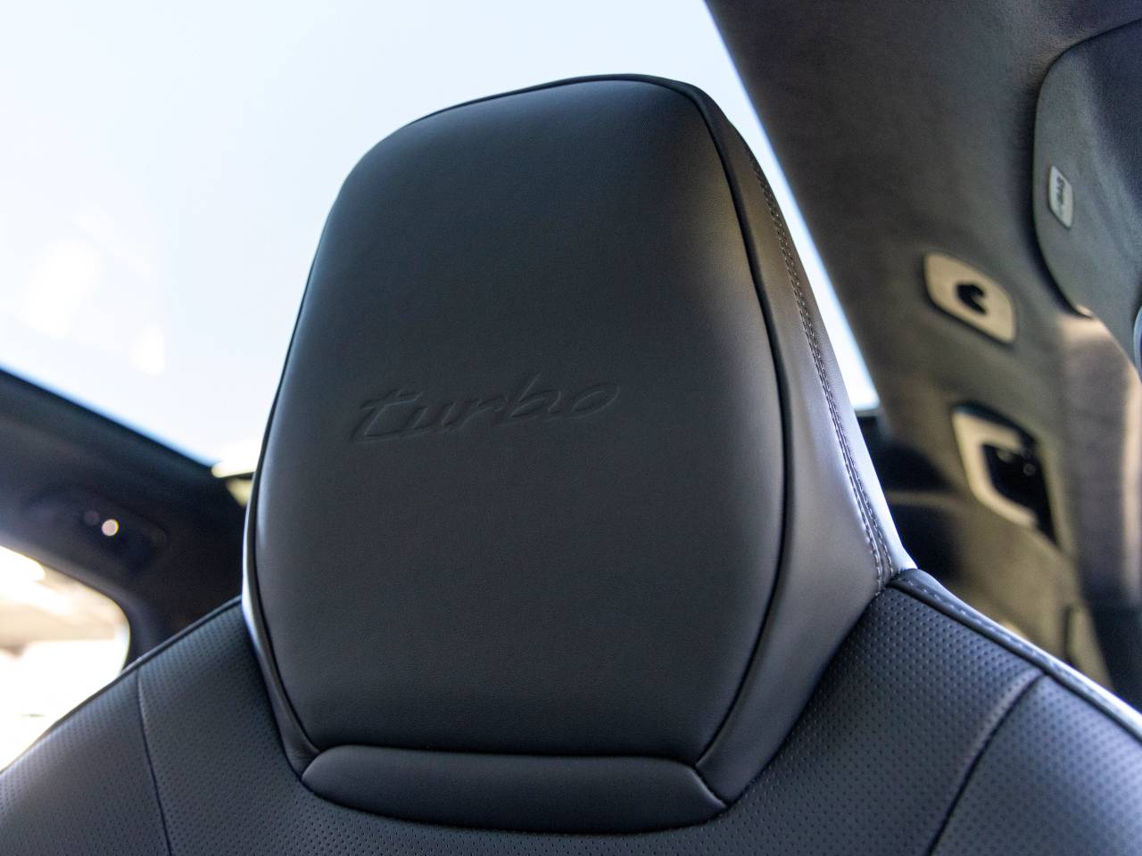 2025 Porsche Cayenne Cayenne Turbo E-Hybrid Coupe