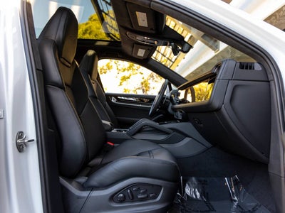 2025 Porsche Cayenne Cayenne Turbo E-Hybrid Coupe