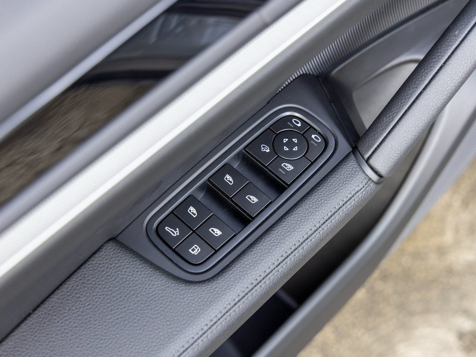 2026 Porsche Cayenne Cayenne S E-Hybrid Coupe