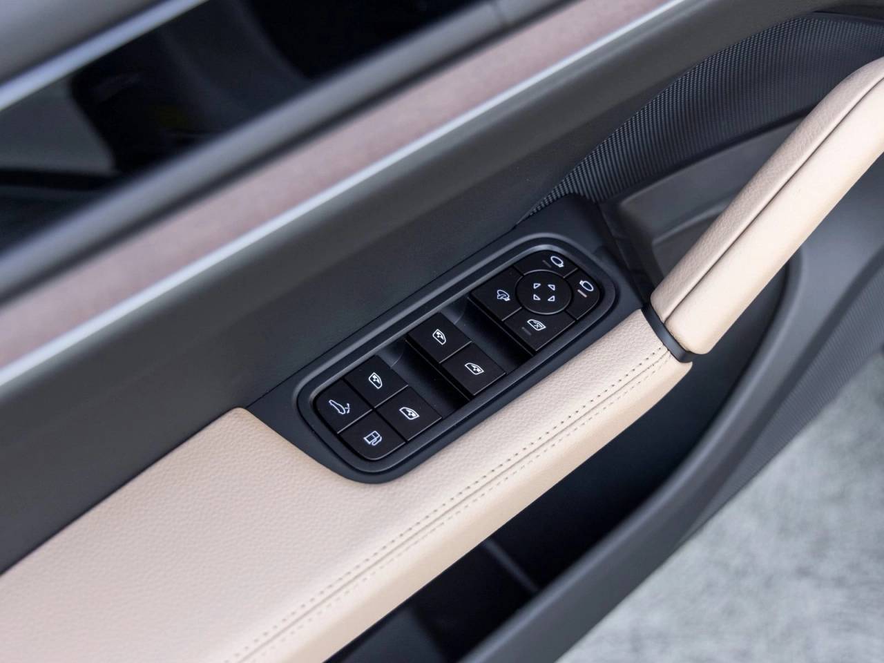 2026 Porsche Cayenne Cayenne S E-Hybrid Coupe