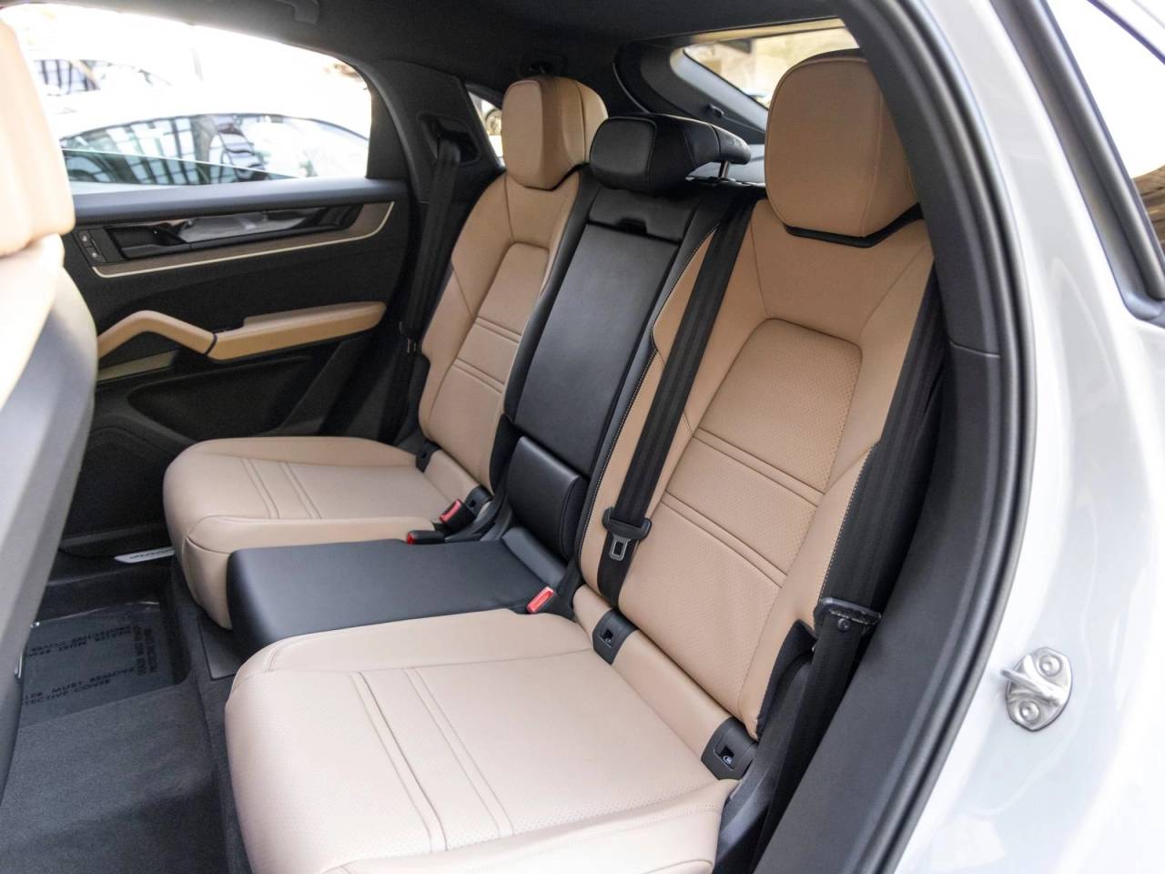 2026 Porsche Cayenne Cayenne S E-Hybrid Coupe
