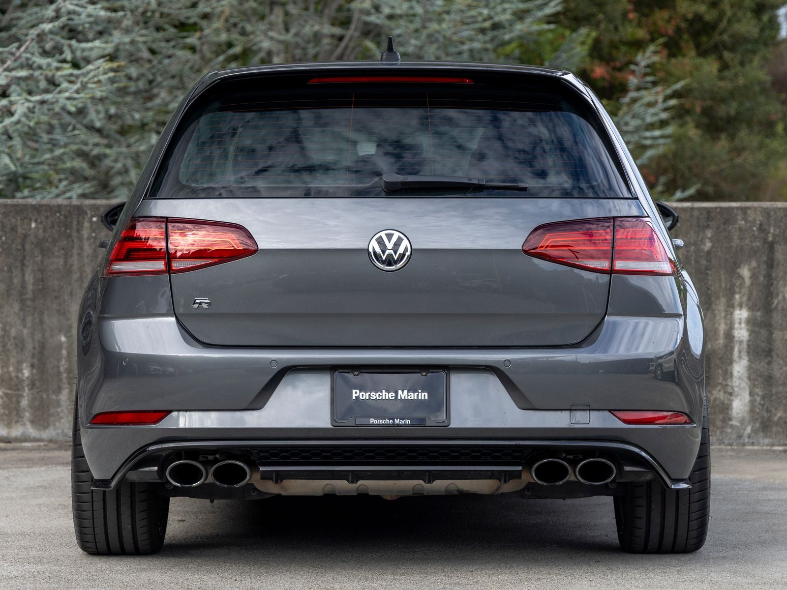 2018 Volkswagen Golf R DCC & Navigation 4Motion