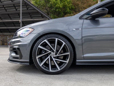 2018 Volkswagen Golf R DCC & Navigation 4Motion