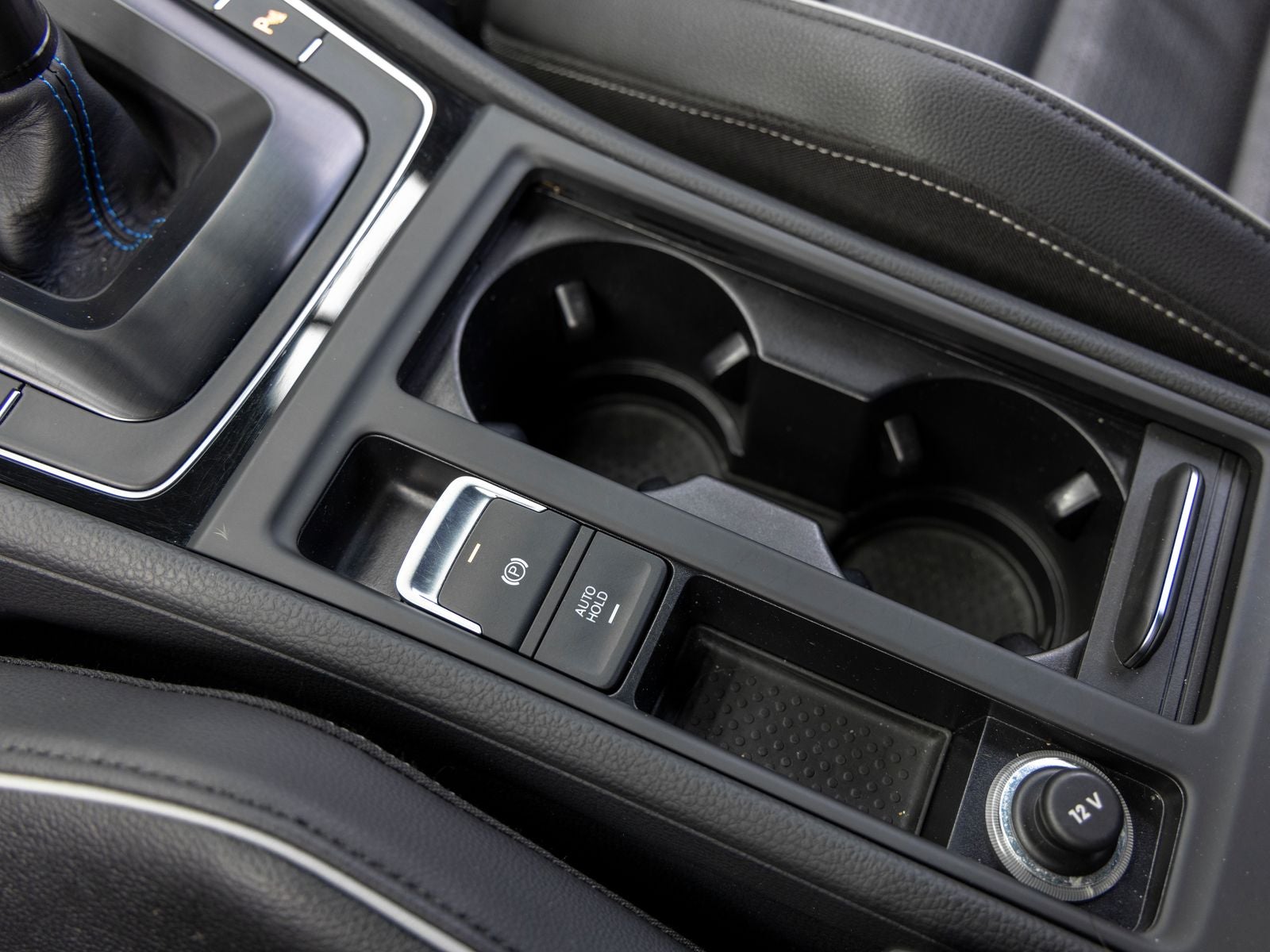 2018 Volkswagen Golf R DCC & Navigation 4Motion