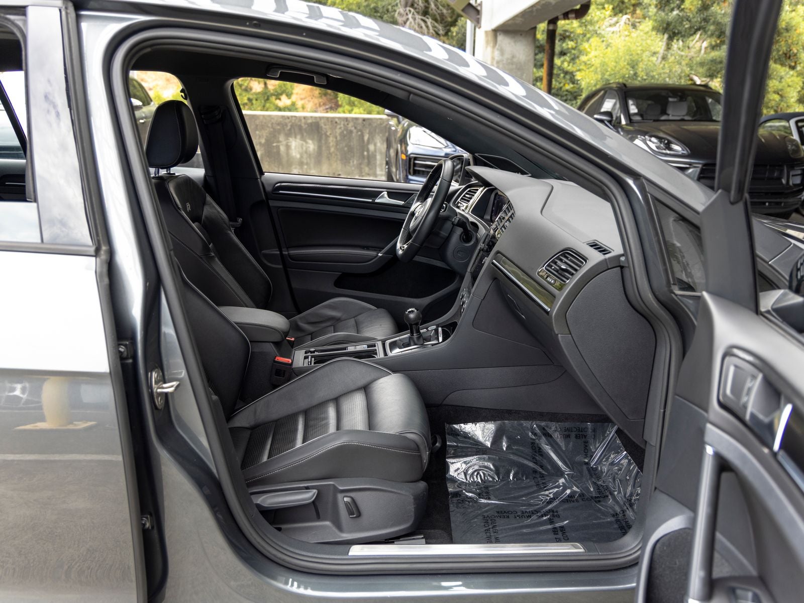 2018 Volkswagen Golf R DCC & Navigation 4Motion