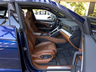 2019 Lamborghini Urus Base