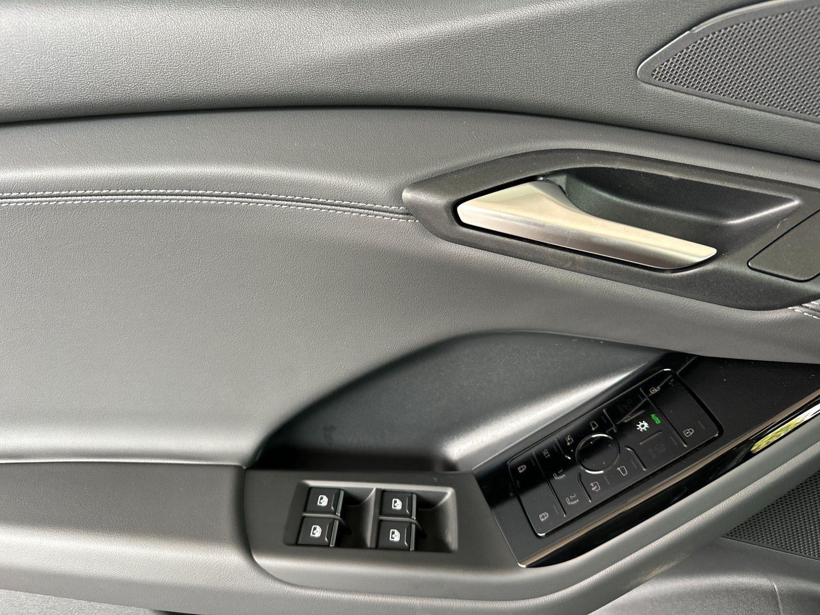 2027 Audi Q6 e-tron Premium