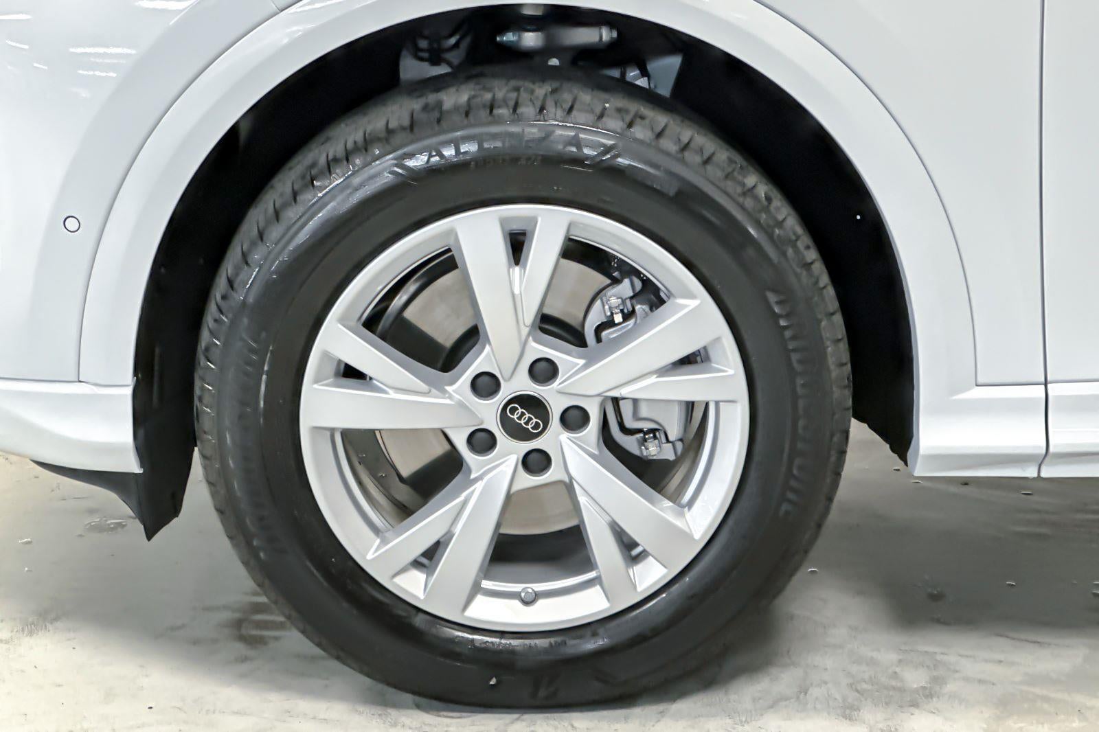 2025 Audi Q5 Premium