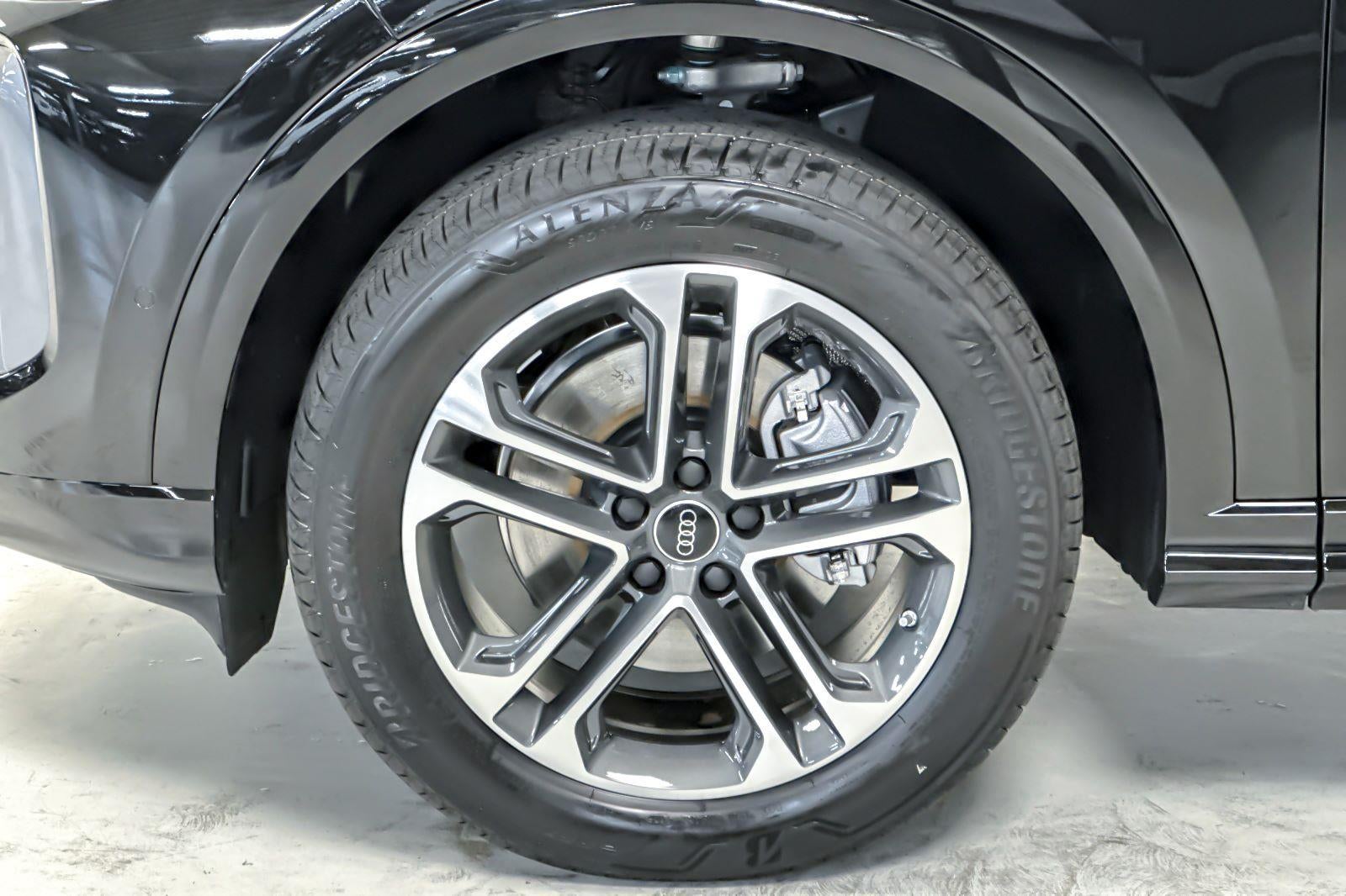 2025 Audi Q5 Premium