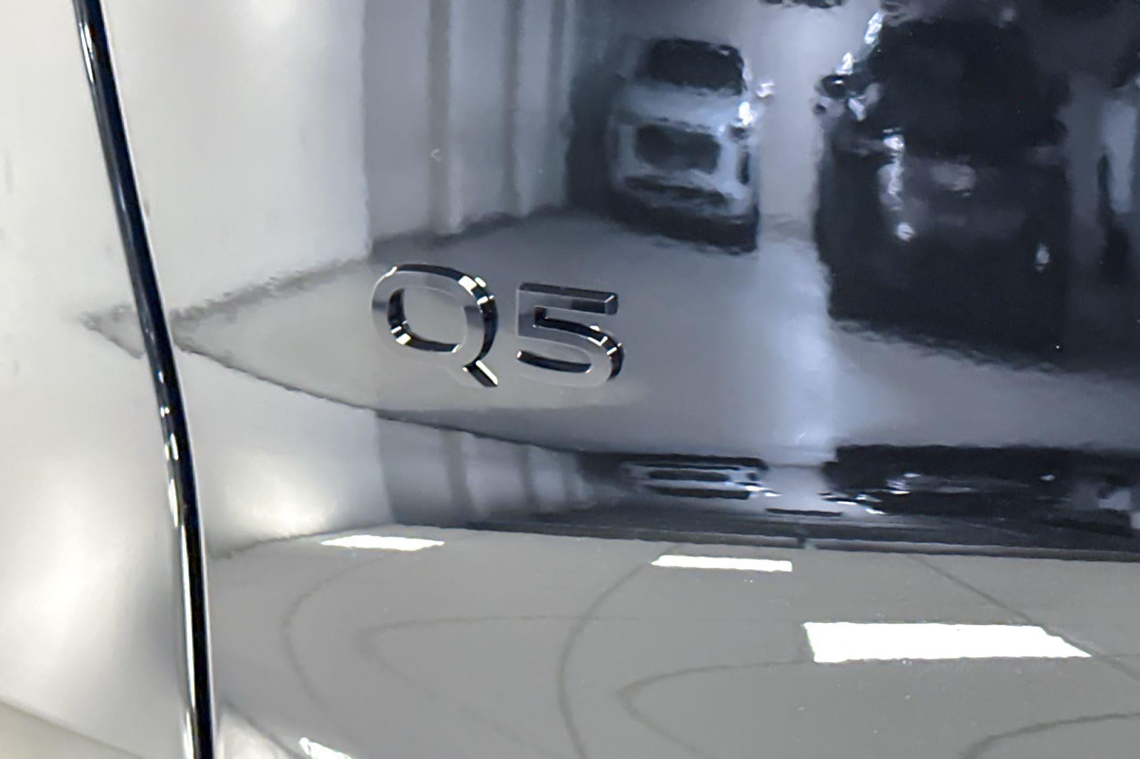 2025 Audi Q5 Premium