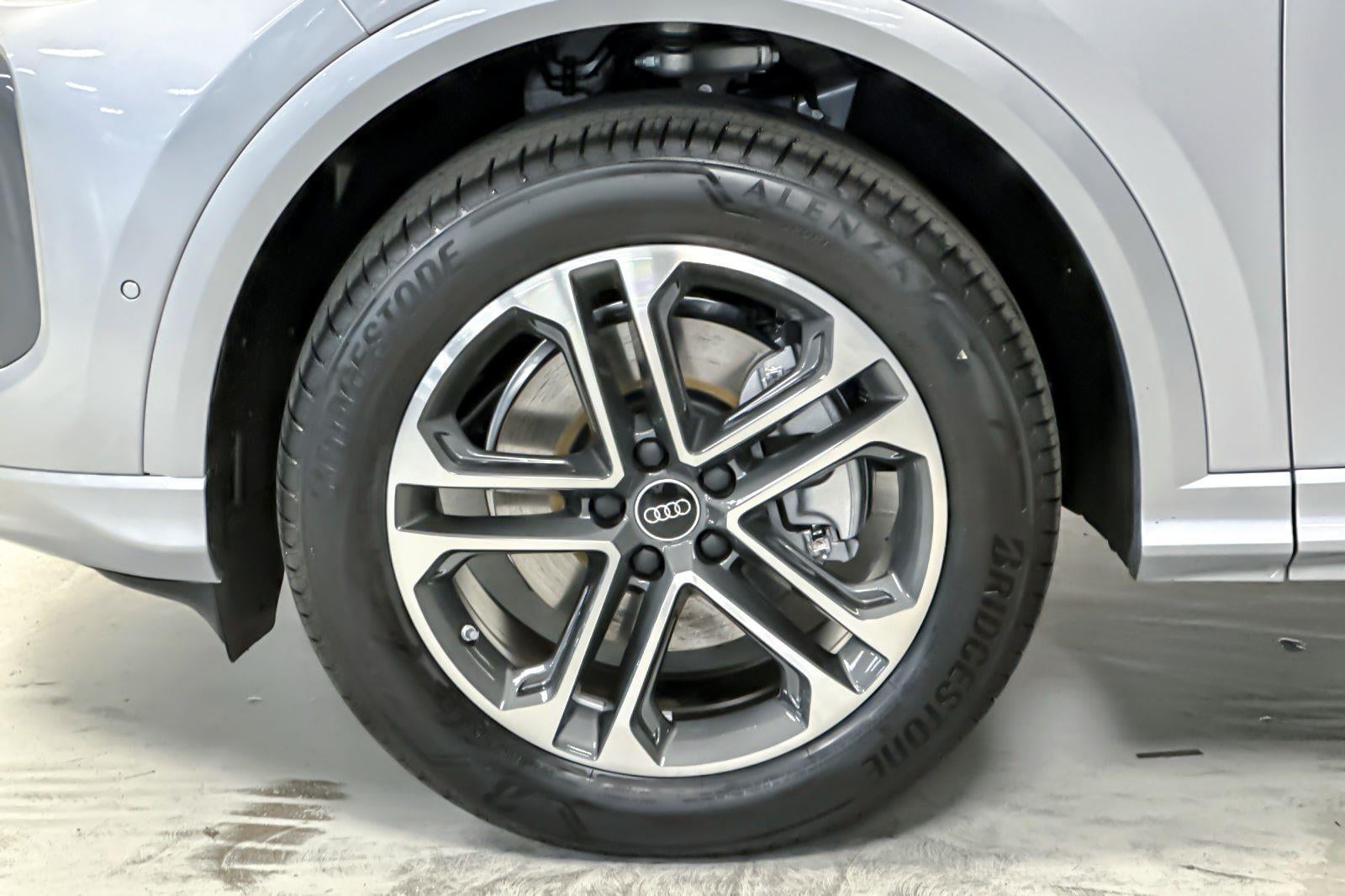 2025 Audi Q5 Premium