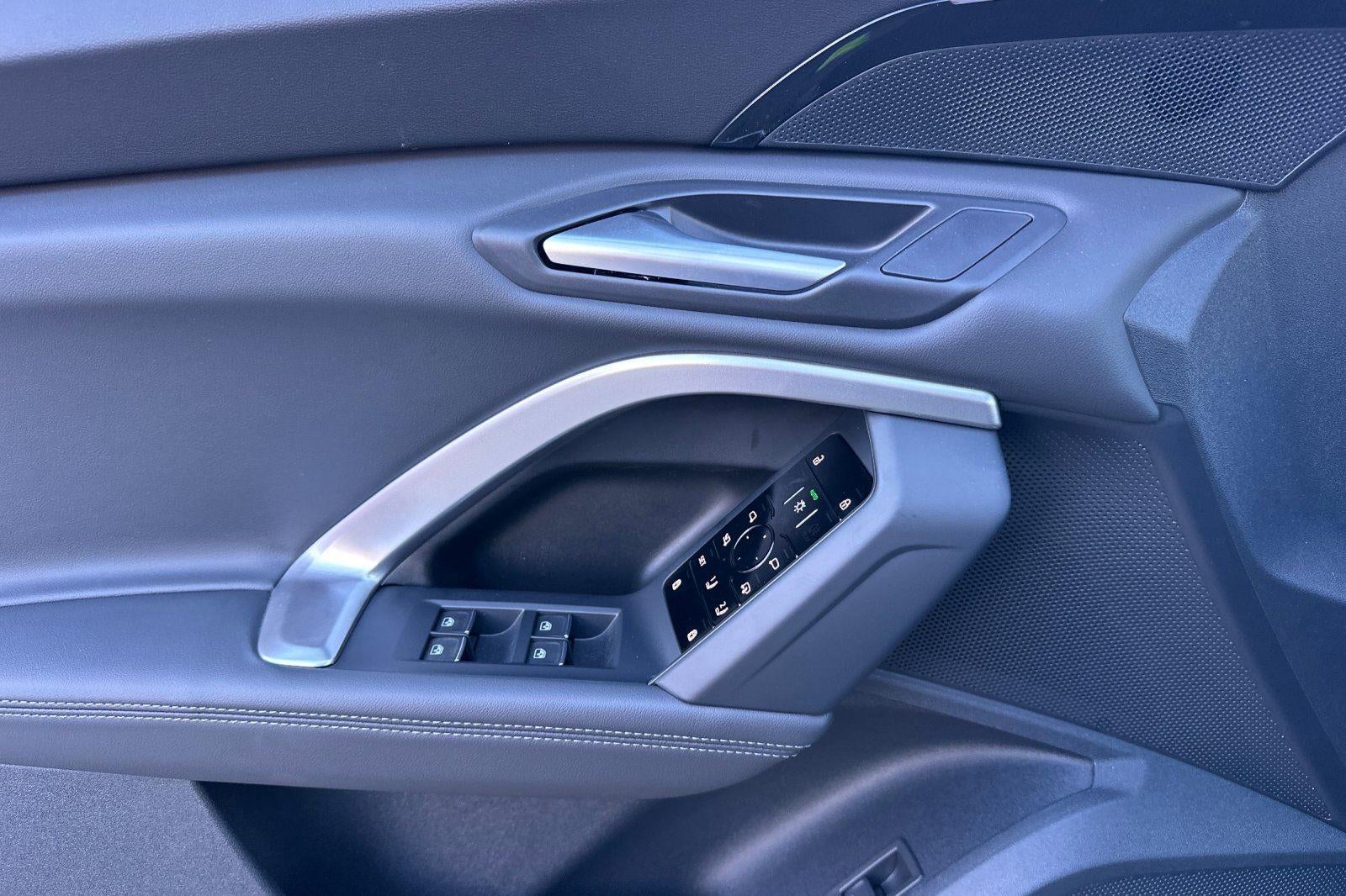 2025 Audi Q5 Premium