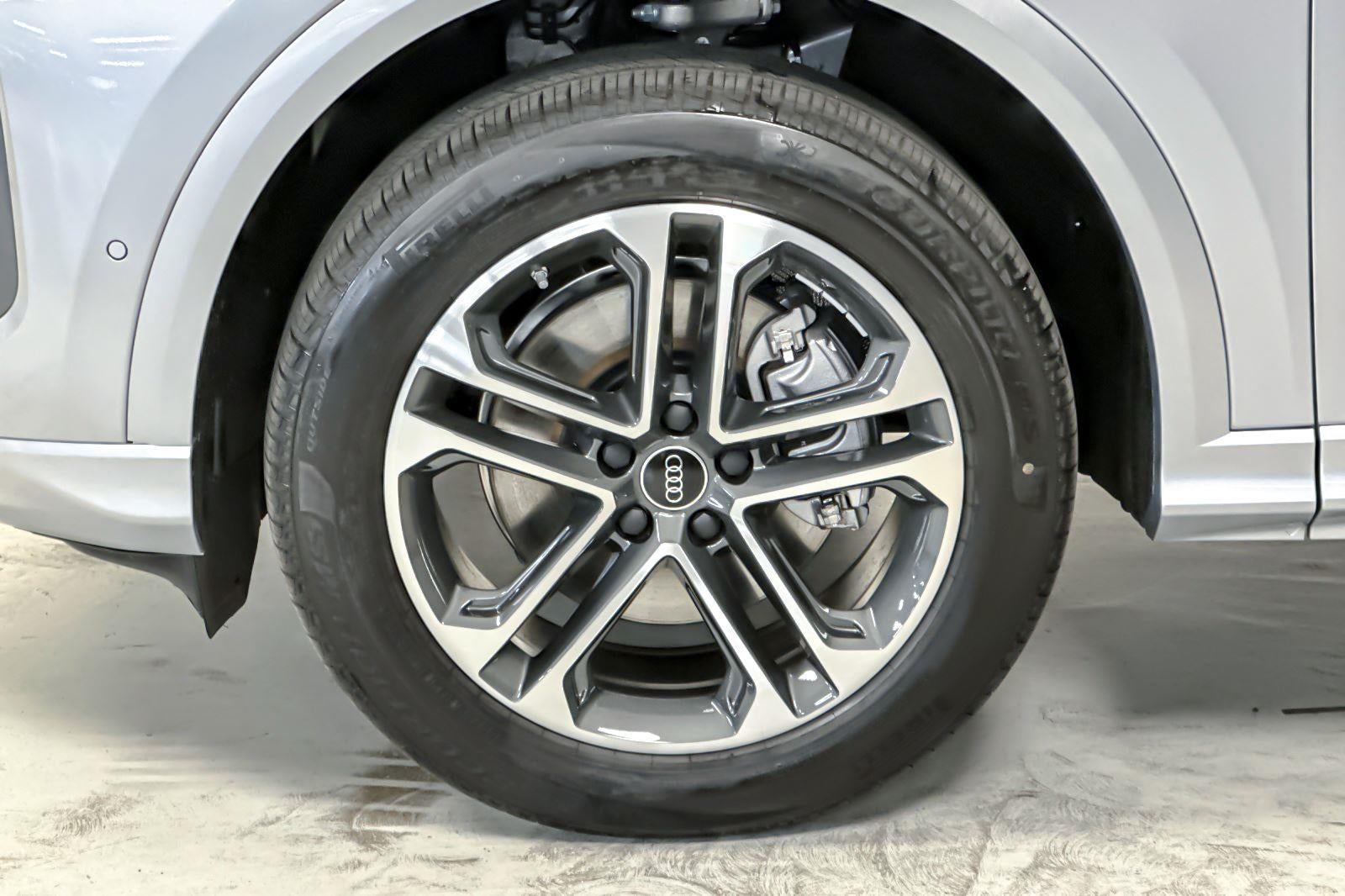 2025 Audi Q5 Premium