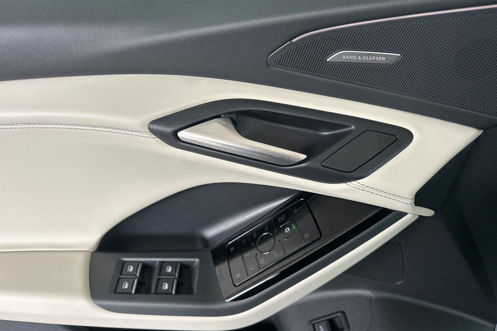 2025 Audi Q6 e-tron Premium Plus