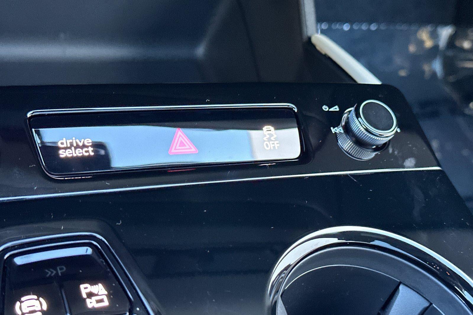 2025 Audi Q6 e-tron Premium Plus