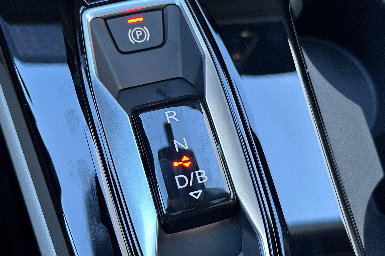 2025 Audi Q6 e-tron Premium Plus