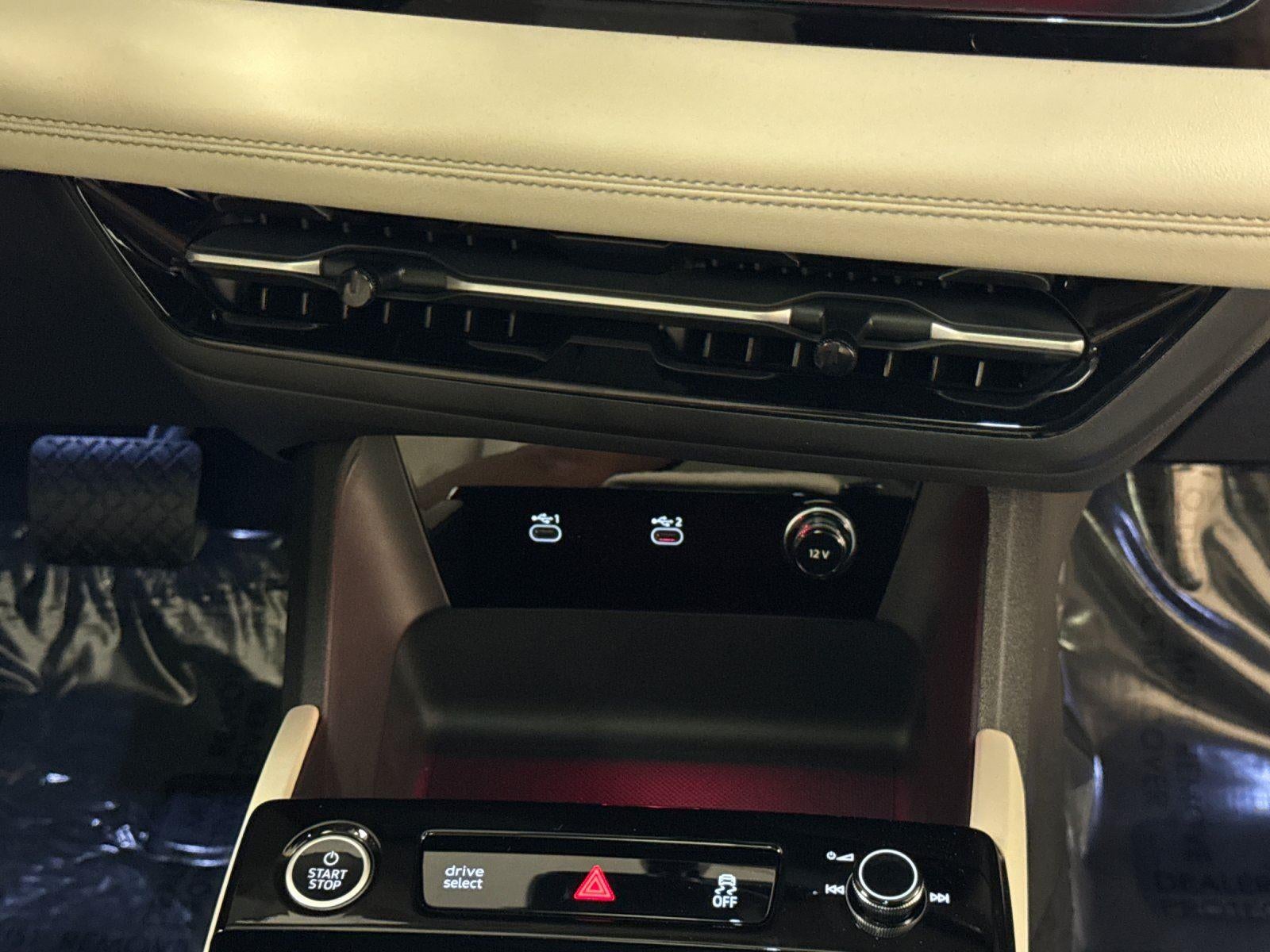 2025 Audi Q6 e-tron Premium Plus