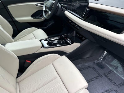 2025 Audi Q6 e-tron Premium Plus